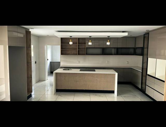 4 BEDROOM HOUSE FOR SALE IN BUFFELSPOORT